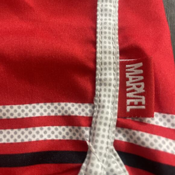 Disney Store Marvel Avengers Boys Elastic Waist Swim Trunks‎ Size 2 Red Logo - Picture 4 of 4